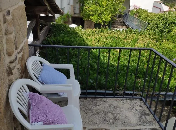 Solar De Maceira 3* Seia